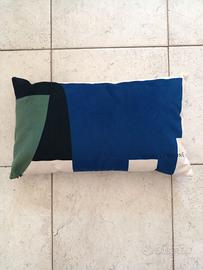 Cuscino nuovo con federa