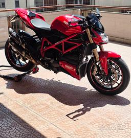 ducati streetfighter 848