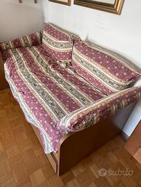 Divano letto e armadio