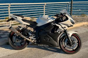 YAMAHA YZF-R6