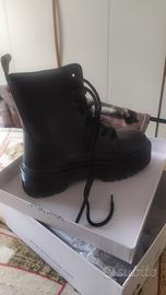 stupendi anfibi super nuovi  