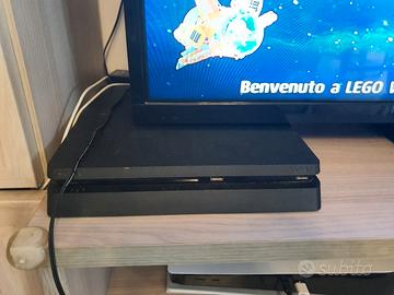 PS4 slim con 2 Joypad