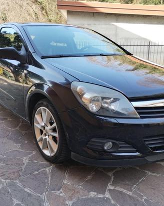 Opel Astra 1.6 benzina 2006