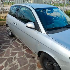  lancia Ypsilon 2011 diesel
