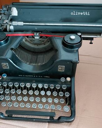 Macchina da scrivere Olivetti M40