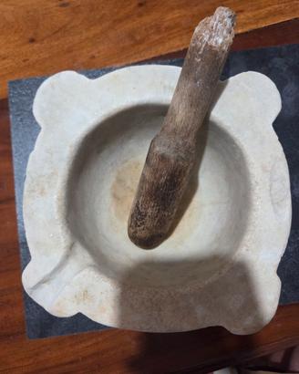 mortaio di pietra