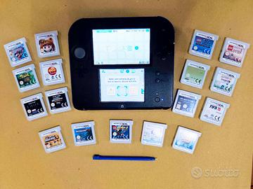 Consolle Nintendo 2DS + 17 giochi originali