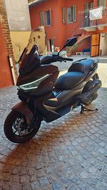 Voge sr4 max in garanzia