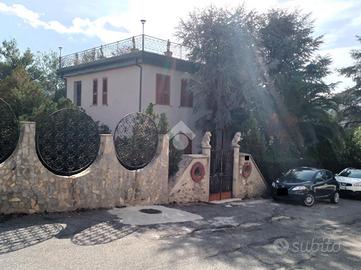 VILLA SINGOLA A CASTROLIBERO