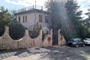 VILLA SINGOLA A CASTROLIBERO