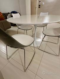 Tavolo con sedie calligaris