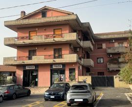 Appartamento 6 vani con garage Zona Servita