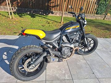 DUCATI SCRAMBLER FULL THROTTLE 800