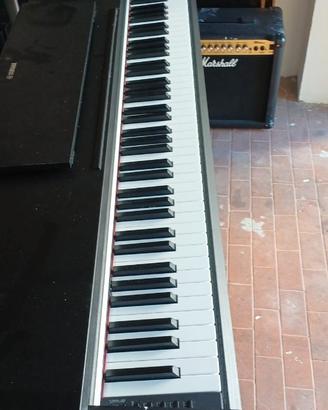 Pianoforte digitale YAMAHA ARIUS YDP-142