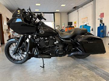 Road glide special
