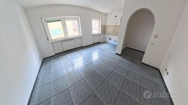 Bilocale con potenziale a Prato all'Isa