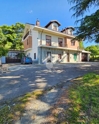 CASA INDIPENDENTE A NIZZA MONFERRATO
