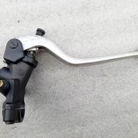 POMPA ORIGINALE YAMAHA R1 BIG BANG 2009/2014