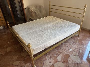Letto Matrimoniale in Ottone Vintage anni 70/80