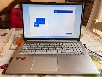 Computer Asus Vivobook