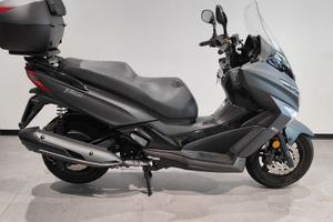 Kymco X-Town 300i .