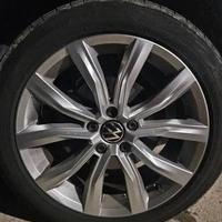 Cerchi originali VW modello Grange Hill 18''