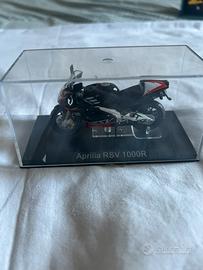 Modellino Moto Stradale Aprilia RSV 1000R