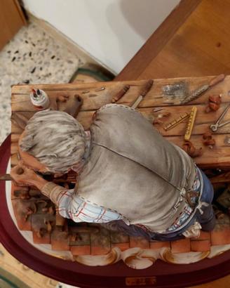 SCULTURA IN PORCELLANA D CAPODIMONTE