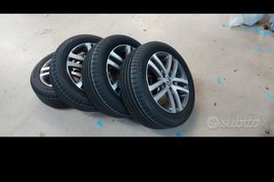 gomme e cerchi da 16 VW 
