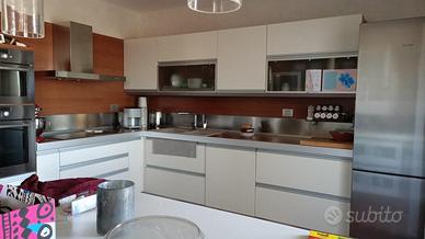 Cucina completa senza frigo