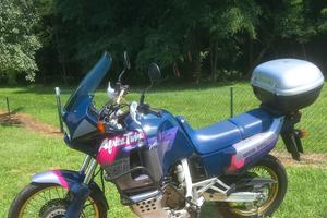Honda Africa Twin 750 FMI.