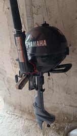 Motore fuoribordo Yamaha 4 tempi a benzina