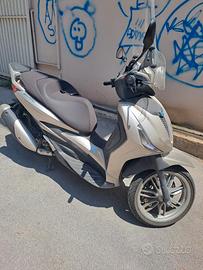  BEVERLY 300 ULTIMO MODELLO