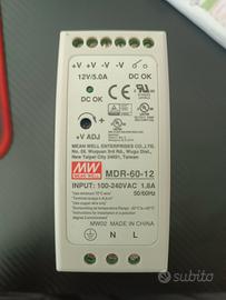 alimentatori MEAN WELL 220 V/ 12 V - 5 A
