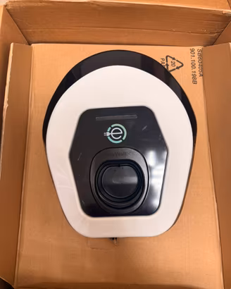 Caricatore per auto elettrica