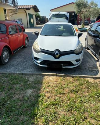 Renault Clio van