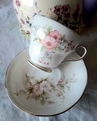Tazzina da tè con piattino  porcellana Winchester 