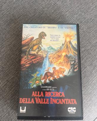 Vhs “Alla Ricerc_a della valle incantata”