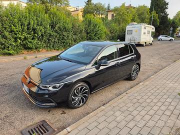 Volkswagen Golf 8 2.0 TDI 150 CV DSG Style 2020
