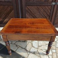 Tavolo in legno Antico