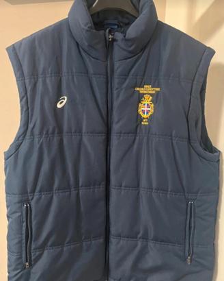 Gilet smanicato imbottito
Marca Asics
Colore blu
