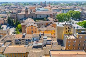 3 LOCALI A REGGIO NELL'EMILIA