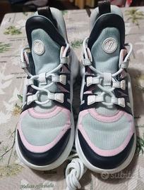 sneahers archilygt louis vuitton 