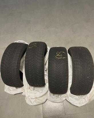 Treno gomme invernali Matador 225/50 R17 98V XL