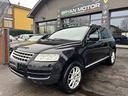 volkswagen-touareg-2-5-r5-tdi
