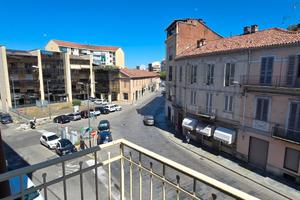 Corso Alfieri con Aria Condizionata e Vista
