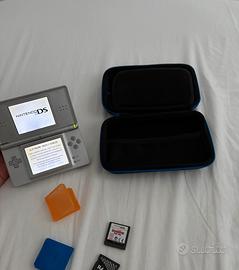 Nintendo DS Lite console con gioco