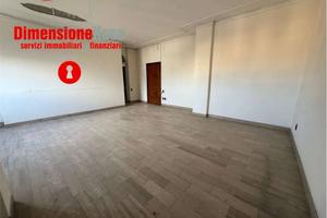 Appartamento di 135 m² con 3 locali e posto auto a