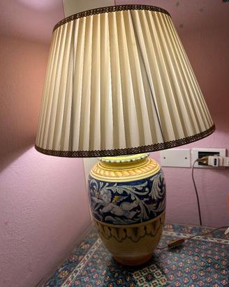 Lampada in ceramica artistica dipinta a mano