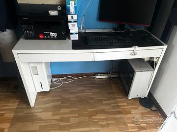 Scrivania bianca micke ikea 142x50x72